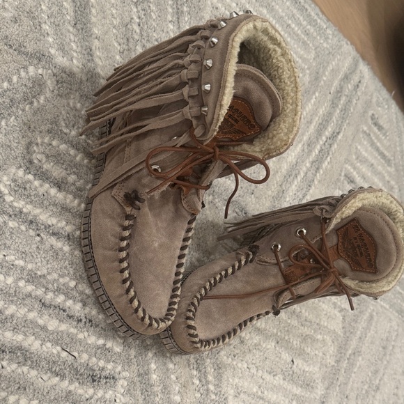 El Vaquero Studded Fringe Lace-Up Boots - Picture 4 of 7